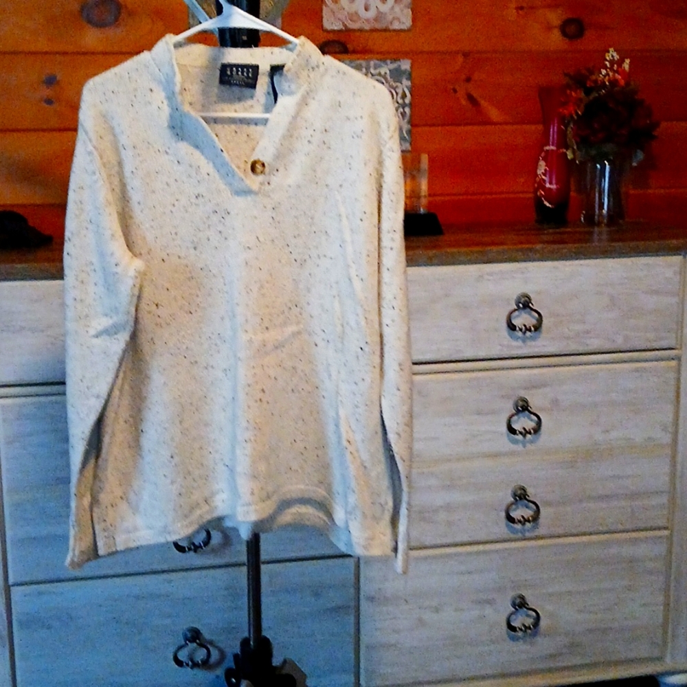 SWEATER
